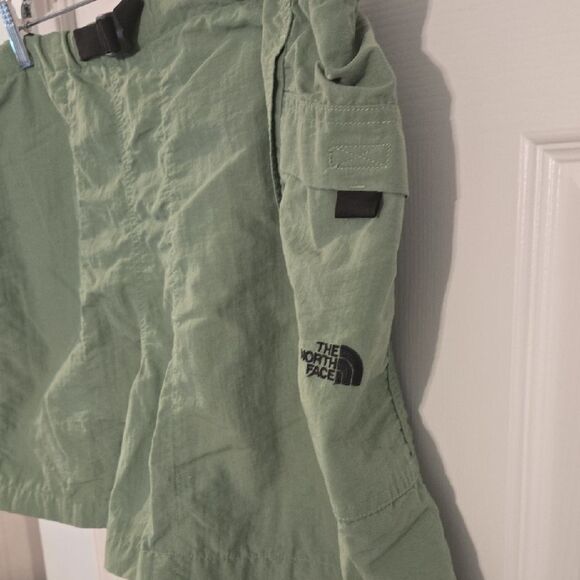 The North Face Sage Green Utility Shorts - Picture 2 of 6